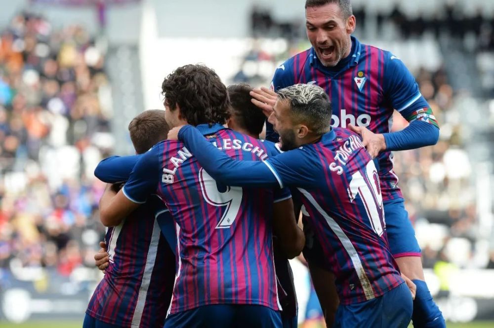 让许多老球 让许多老球