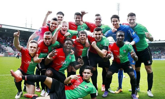 与此同时 与此同时